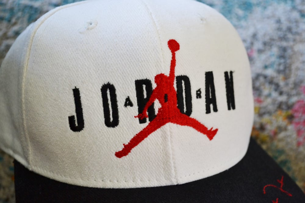 White jordan snapback clearance